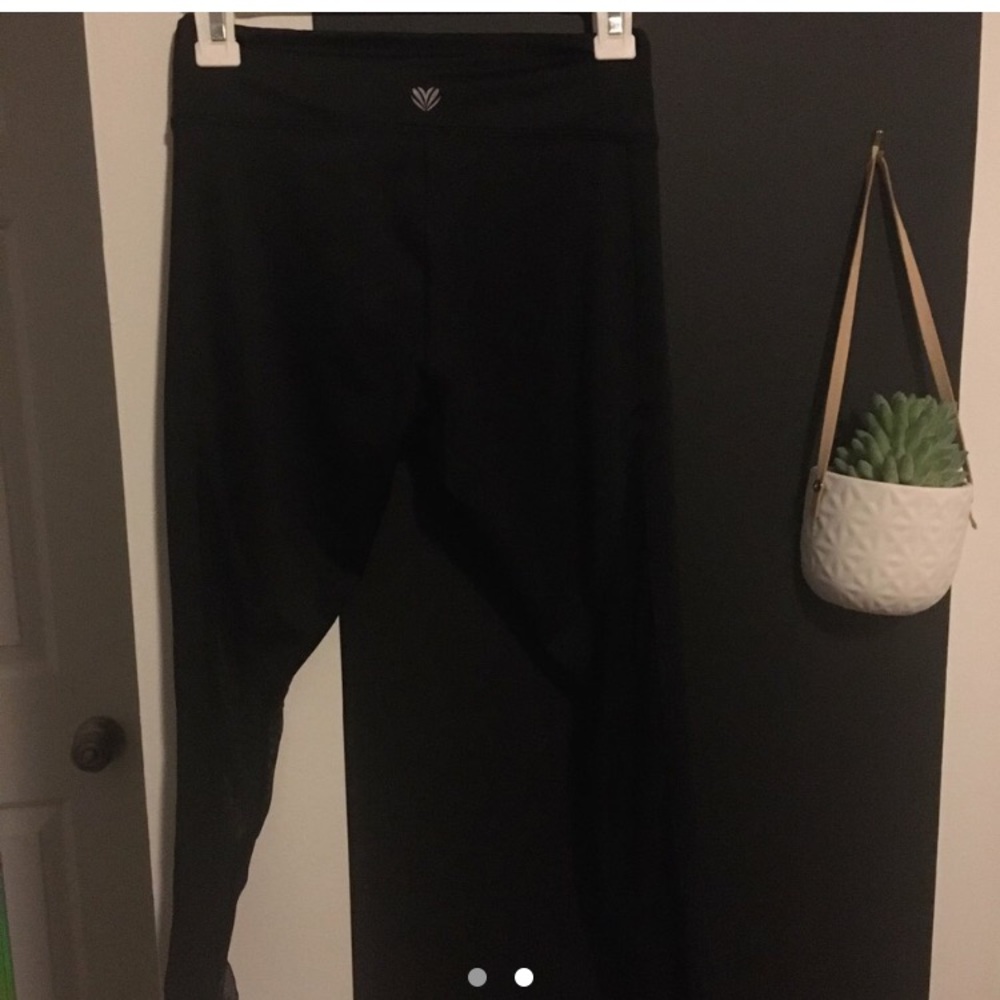 FOREVER 21 athletic leggings🔥😏